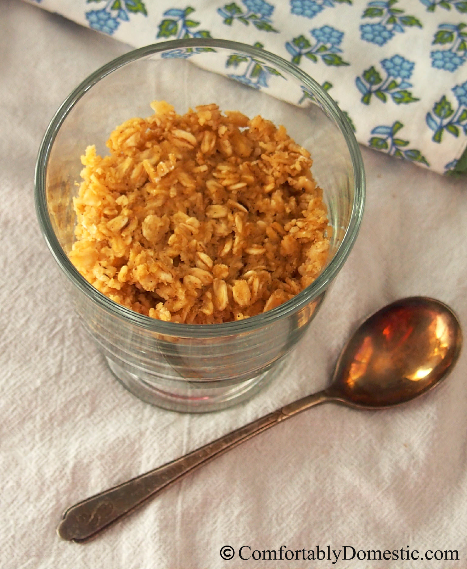 Easy Baked Oatmeal Recipe for a Hearty Breakfast | ComfortablyDomestic.com