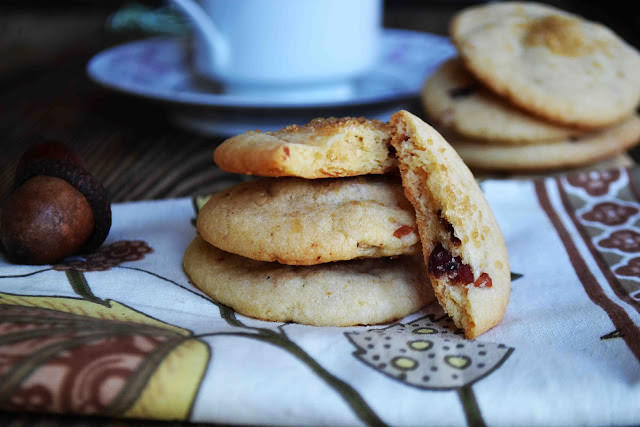 Maple Bacon Sugar Cookies Recipe, from Bakeaholic Mama