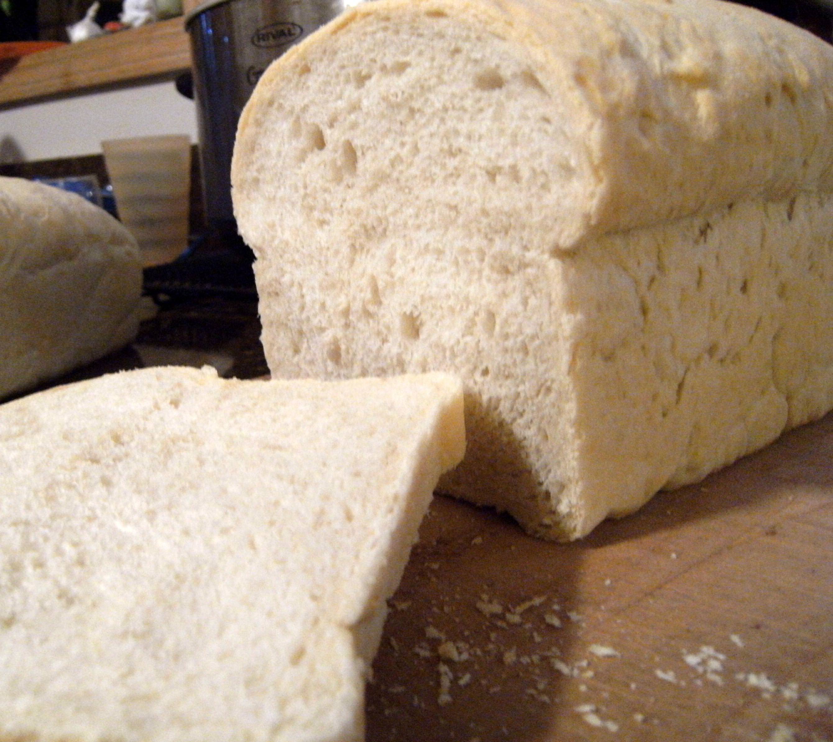 Basic Sourdough Bread via ComfortablyDomestic.com
