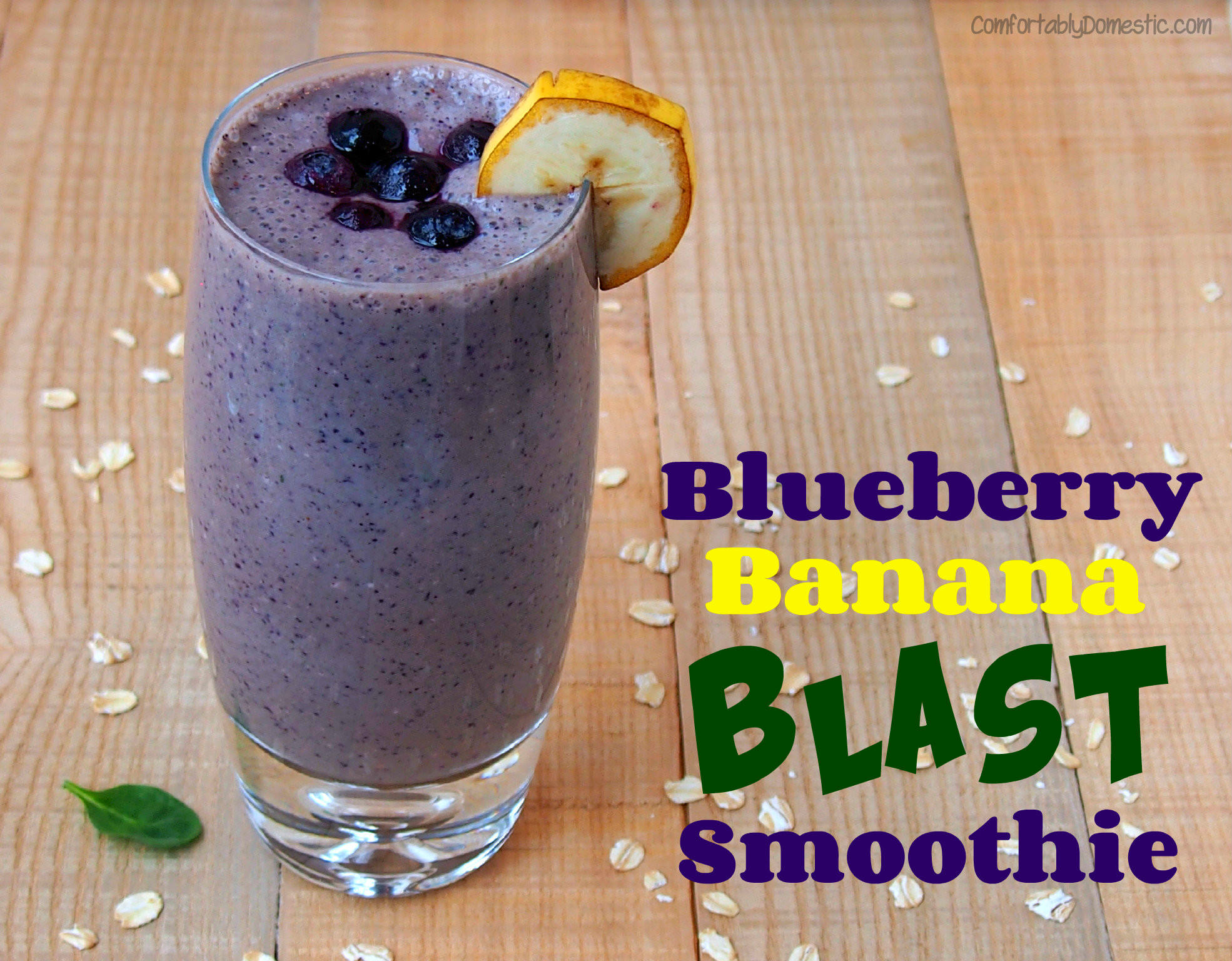 Blueberry banana smoothies make for a nutritious breakfast, ready in less than five minutes! Blending fruits, greens, and whole grains with vitamin rich milk and vanilla yogurt for a healthy smoothie that the whole family will love. | ComfortablyDomestic.com
