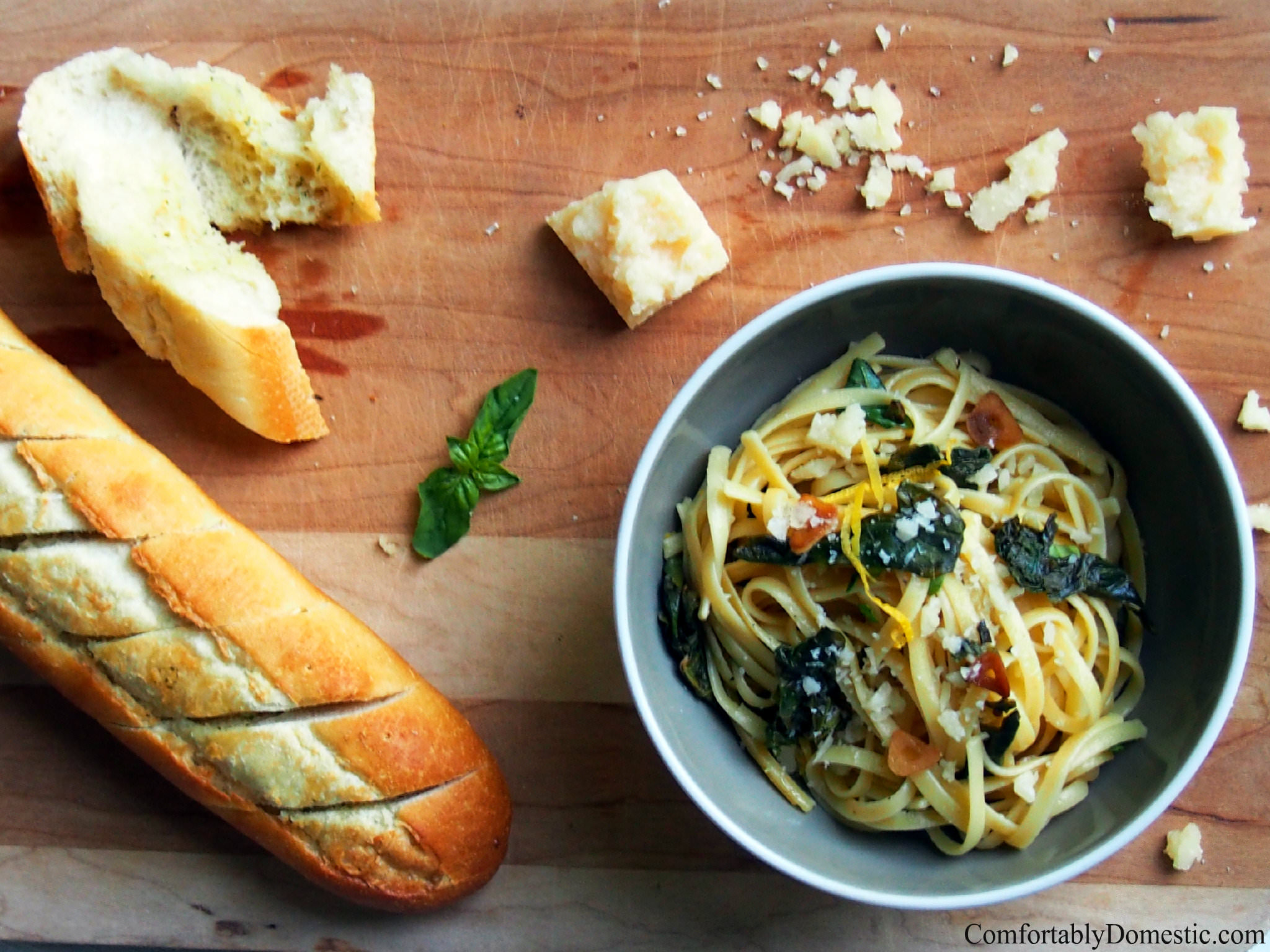 Lemon Garlic Linguine with Kale {Easy CSA Recipes}