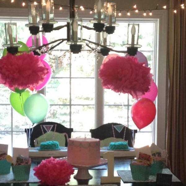 twin girl party tablescape