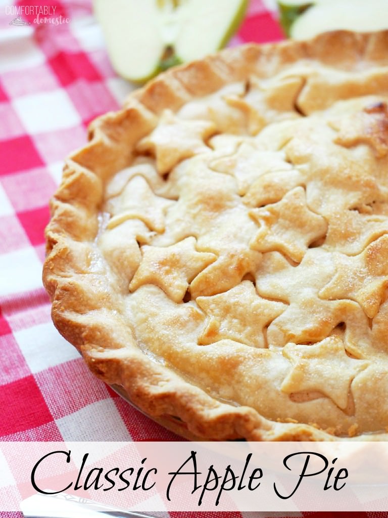 Classic Apple Pie - Nothing beats the comfort food taste of this homemade, classic apple pie recipe! | ComfortablyDomestic.com