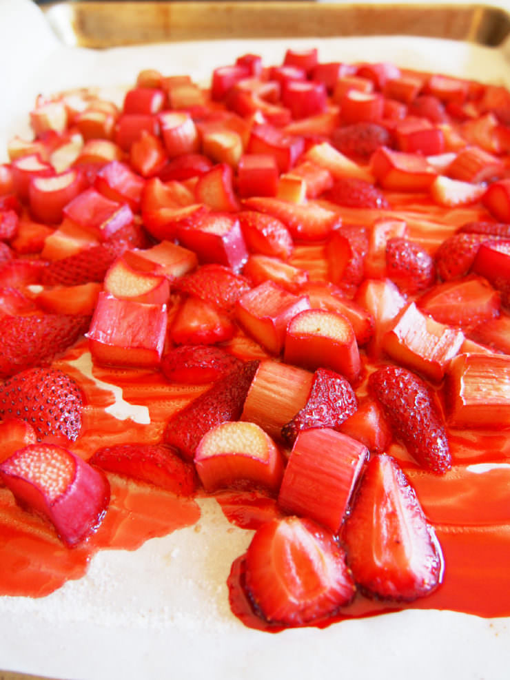 How-to-roast-rhubarb-and-strawberries. | ComfortablyDomestic.com