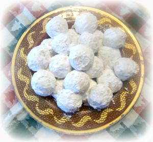 Pfeffernusse-Crunchy-Spiced-Snowball-Cookies - A traditional European snowball cookie that is crunchy and robustly spiced. Despite the literal "pepper nuts" translation of the name, these cookies are nut free! | ComfortablyDomestic.com