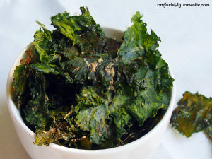 Cheesy Kale Chips | ComfortablyDomestic.com
