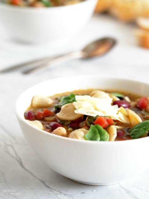 Minestrone-Vegetable-Soup-Olive-Garden-Copy-Cat-Recipe is chock full of fresh vegetables, tender beans, and chewy pasta for a healthy, hearty soup that eats like a meal.