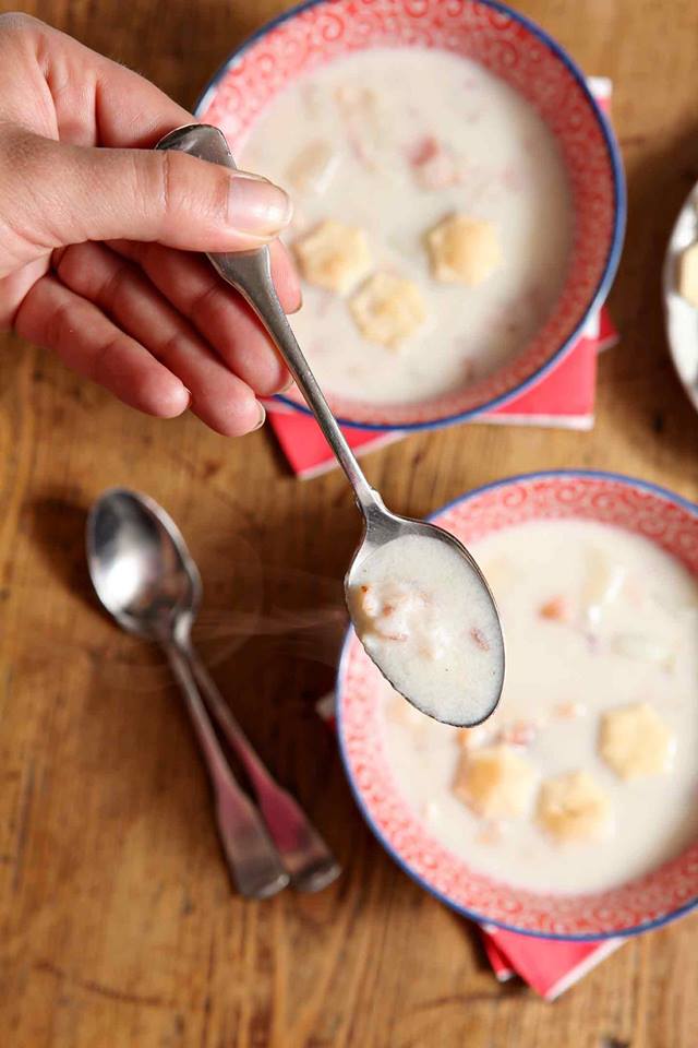 two-bowls-of-chowder-with-a-raised-spoonful