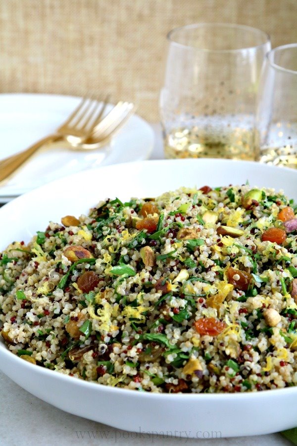 white-bowl-of-Mediterranean-quinoa-salad